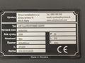 Typenschild 115×70 mm – Eloxal-Alu 0,8 mm (Unterdruck) + Laser/Dot-Peen | 4 Bohrungen + 3M Schaumkleber